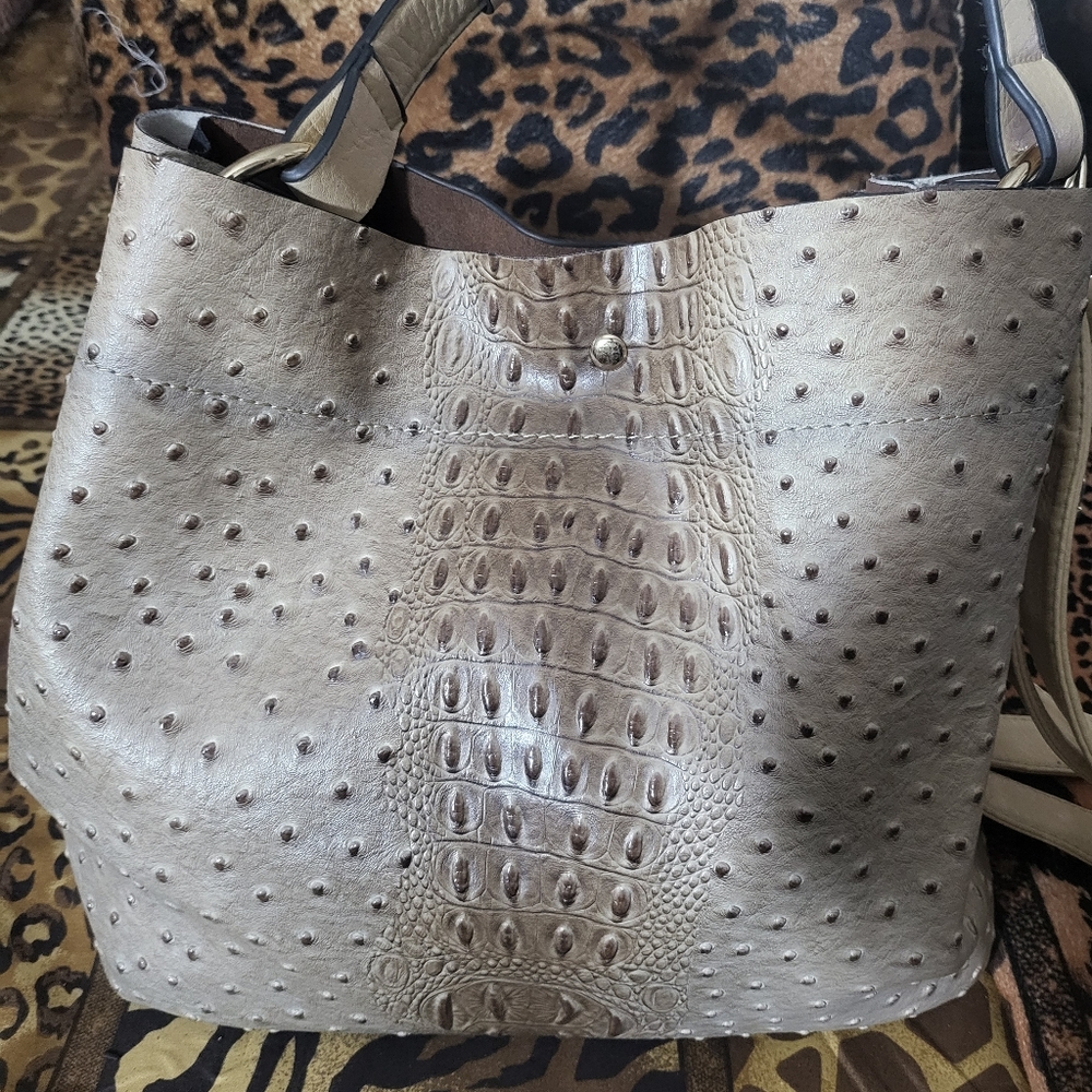 Beige purse